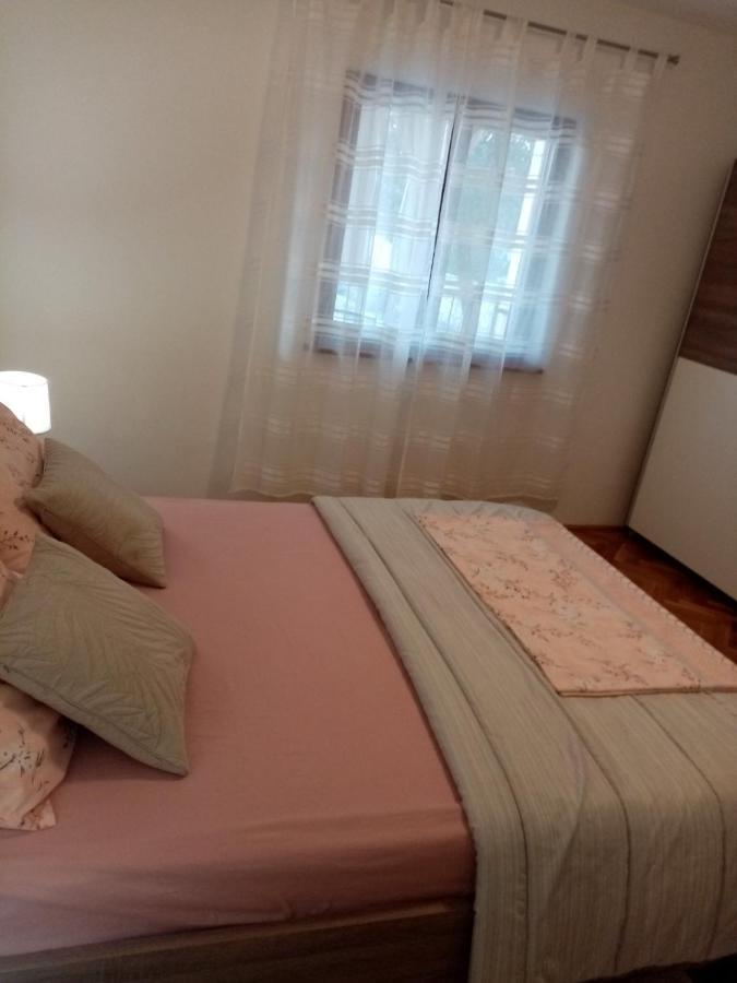 Park Apartment Pridraga ภายนอก รูปภาพ
